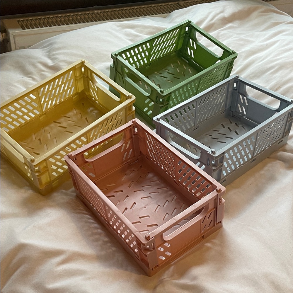 6 Multicolor Storage Bins Set